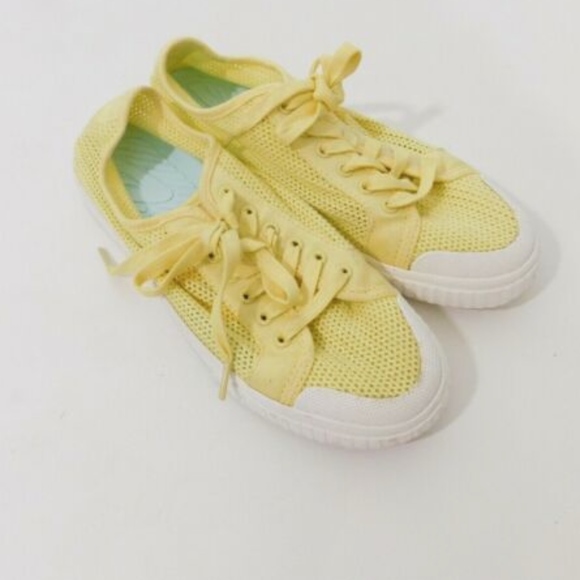 yellow tretorn shoes